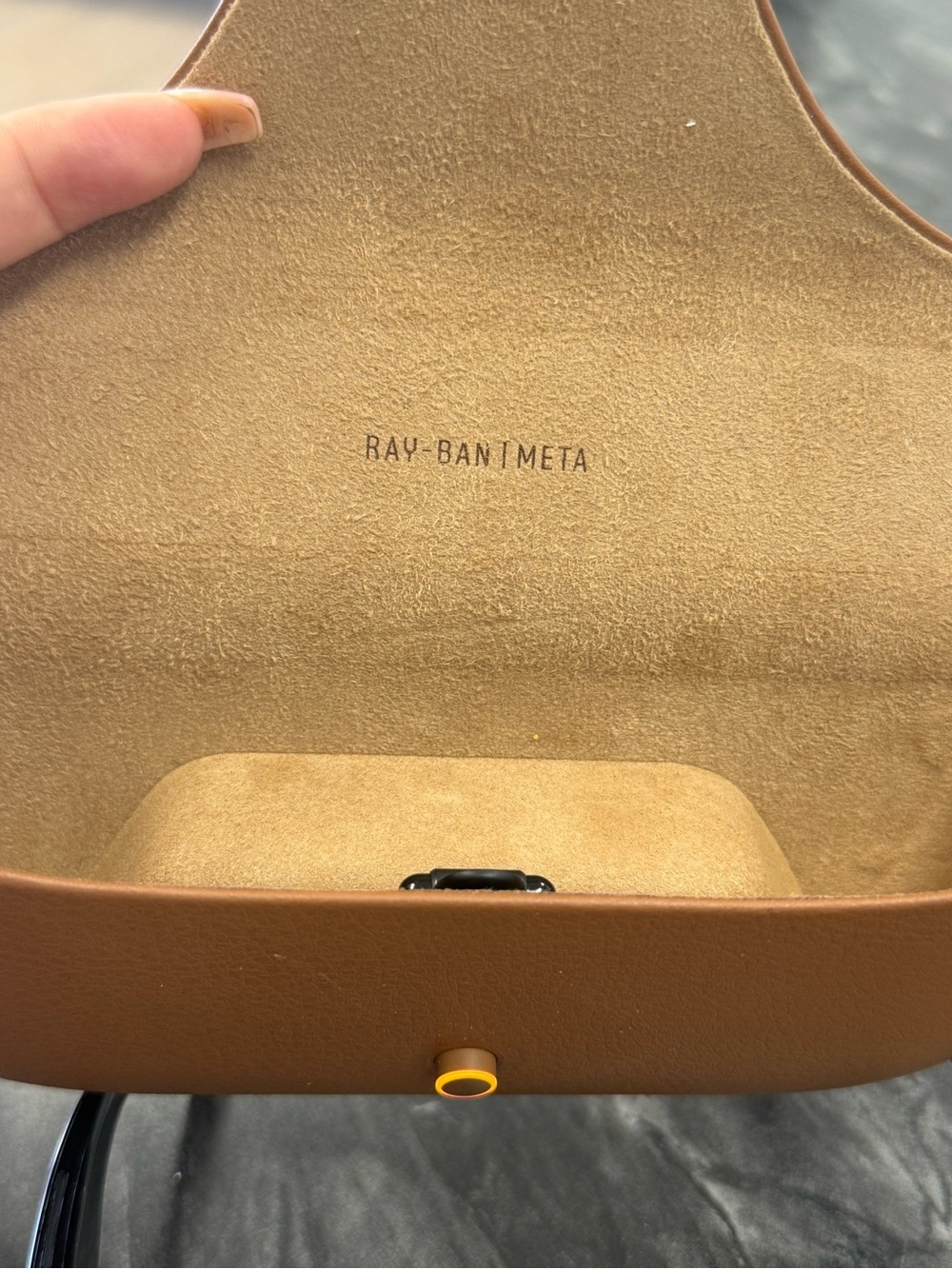 Ray-Ban Meta Skyler Black Cat-Eye Glasses with Brown Case - Picture 8 of 8